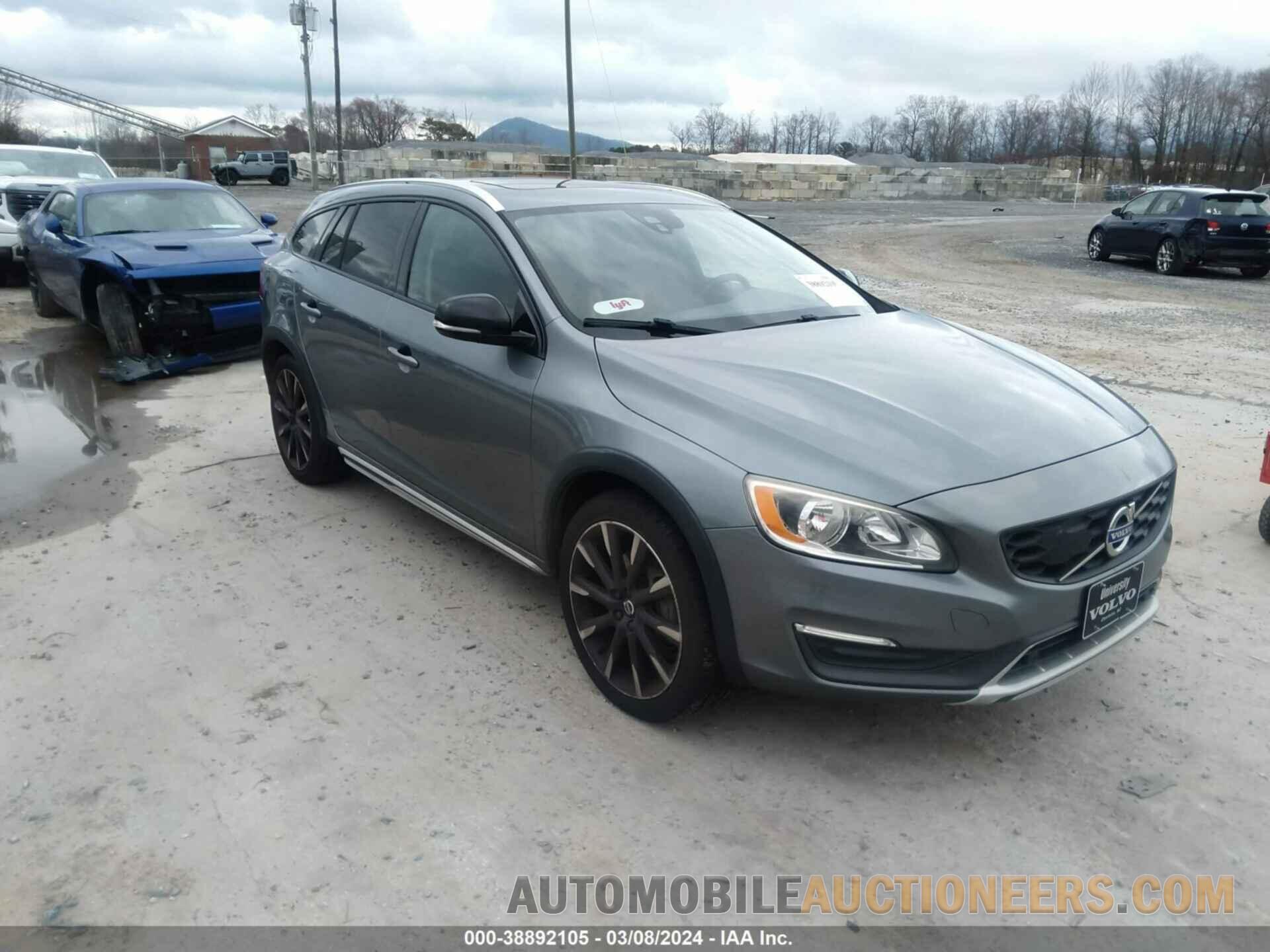 YV4612HK3G1019328 VOLVO V60 CROSS COUNTRY 2016