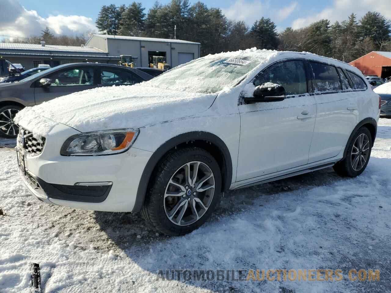 YV4612HK4G1003512 VOLVO V60 2016