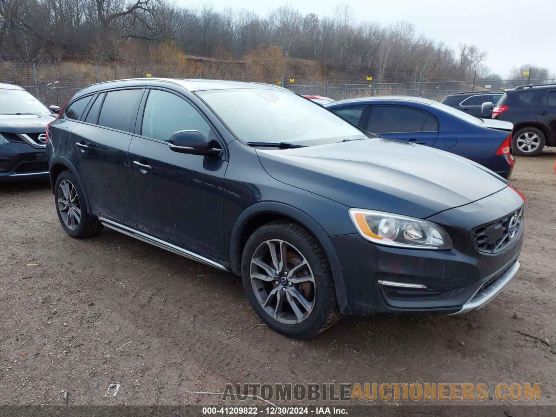 YV4612HK7F1000165 VOLVO V60 CROSS COUNTRY 2015