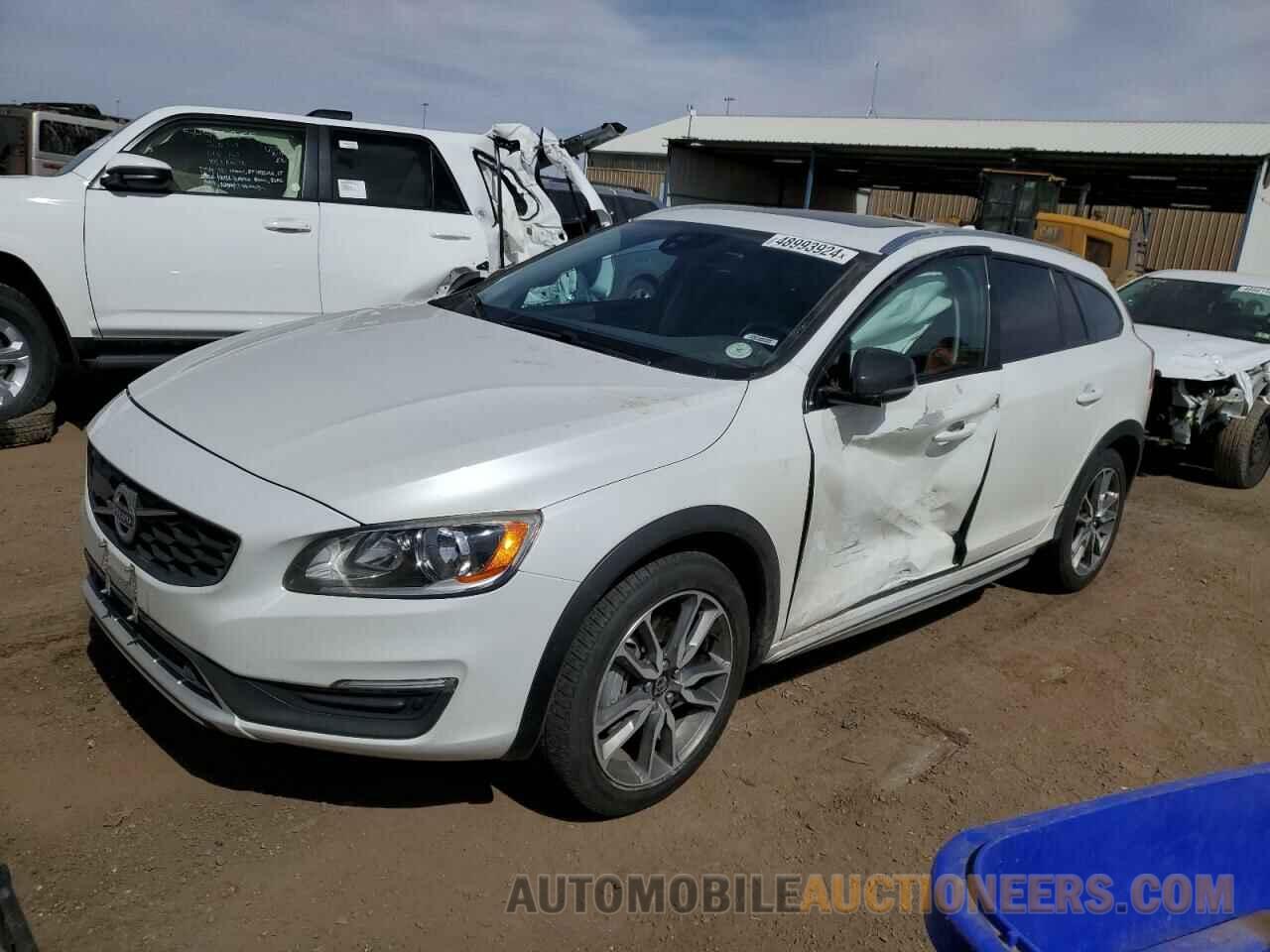 YV4612HK9F1000961 VOLVO V60 2015