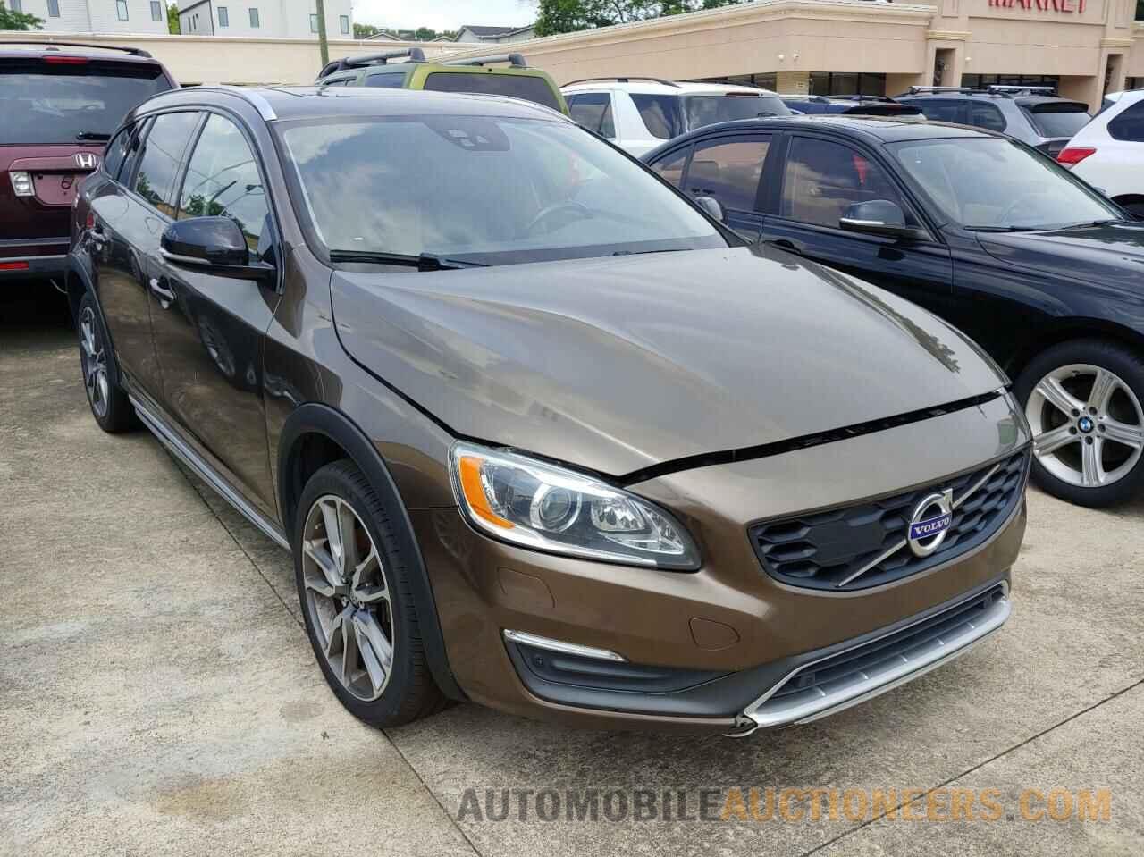 YV4612HM6F1001941 VOLVO V60 2015