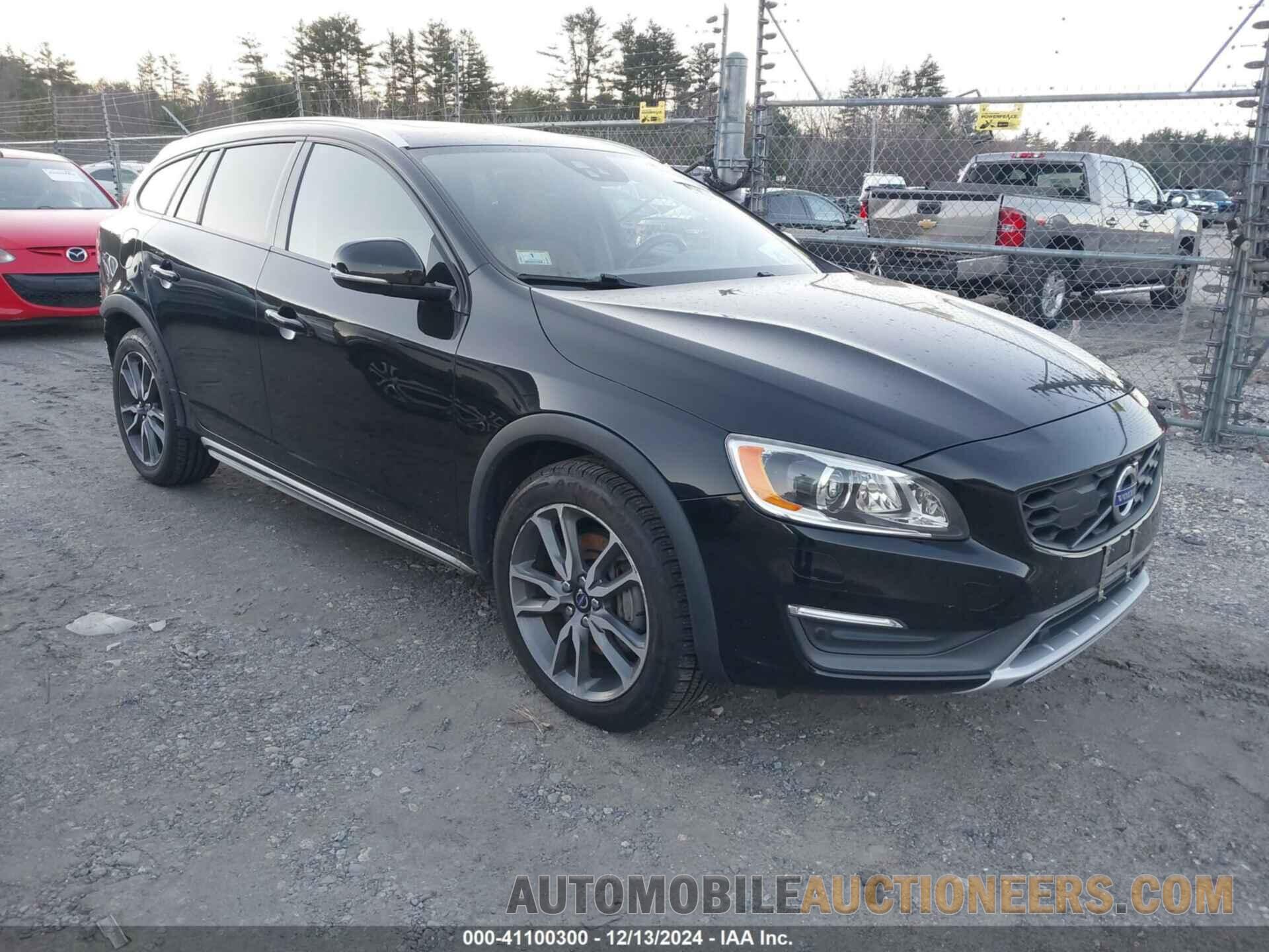 YV4612HM7F1000264 VOLVO V60 CROSS COUNTRY 2015