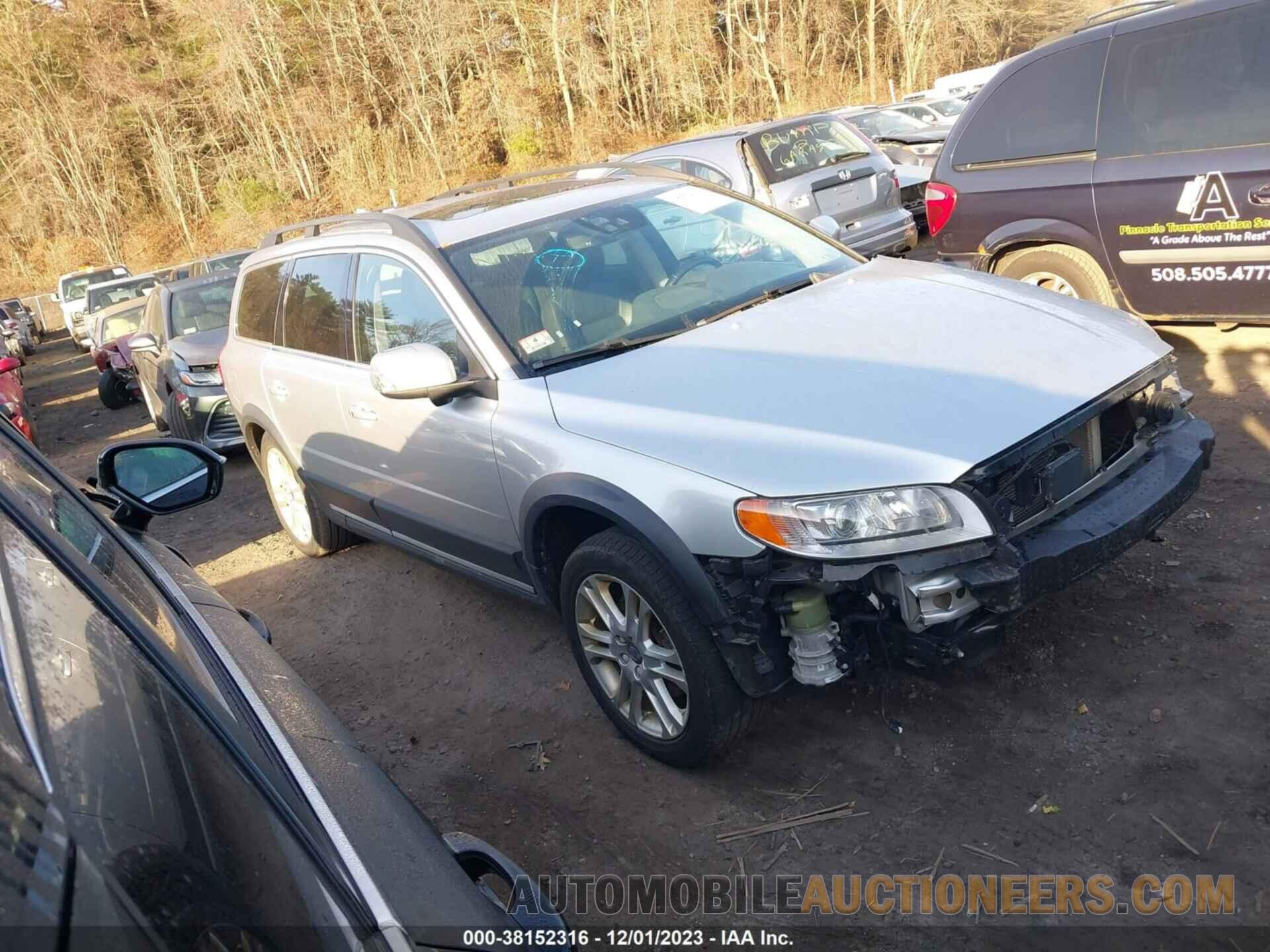 YV4612NM2G1267883 VOLVO XC70 2016