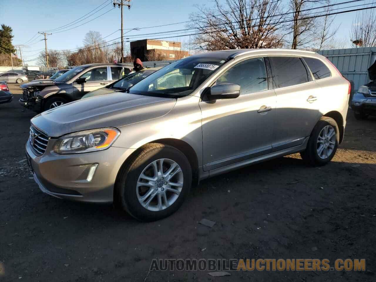 YV4612RKXG2890784 VOLVO XC60 2016