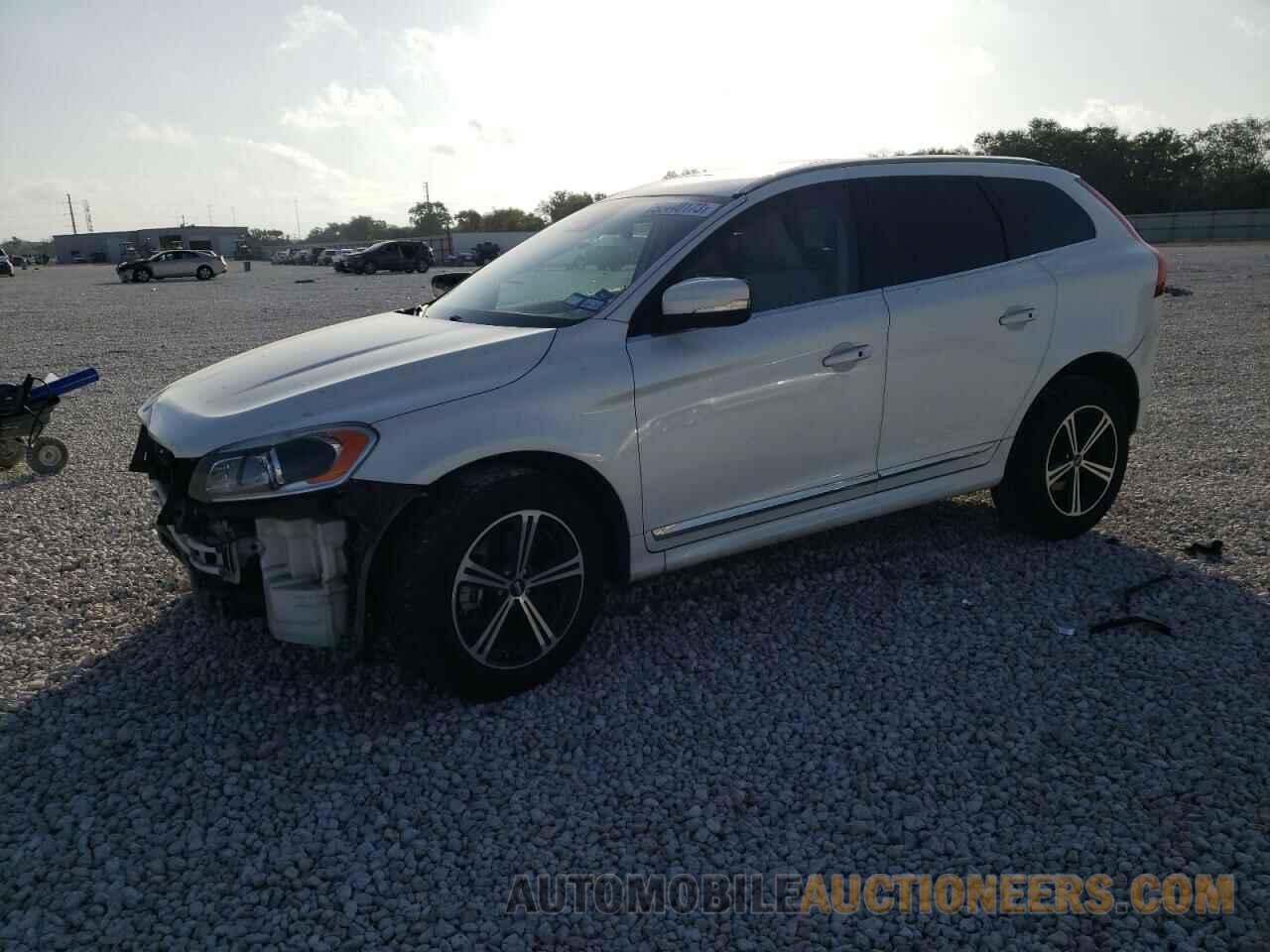 YV4612RM1F2636056 VOLVO XC60 2015