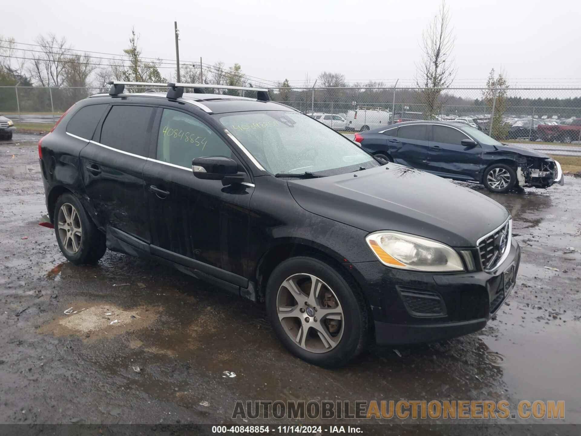 YV4902DZ3D2447862 VOLVO XC60 2013