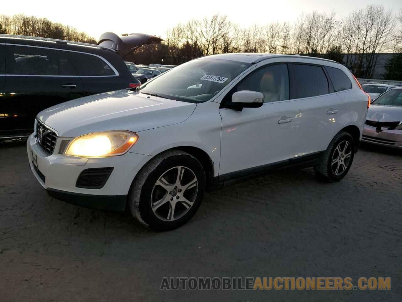 YV4902DZ4B2182852 VOLVO XC60 2011