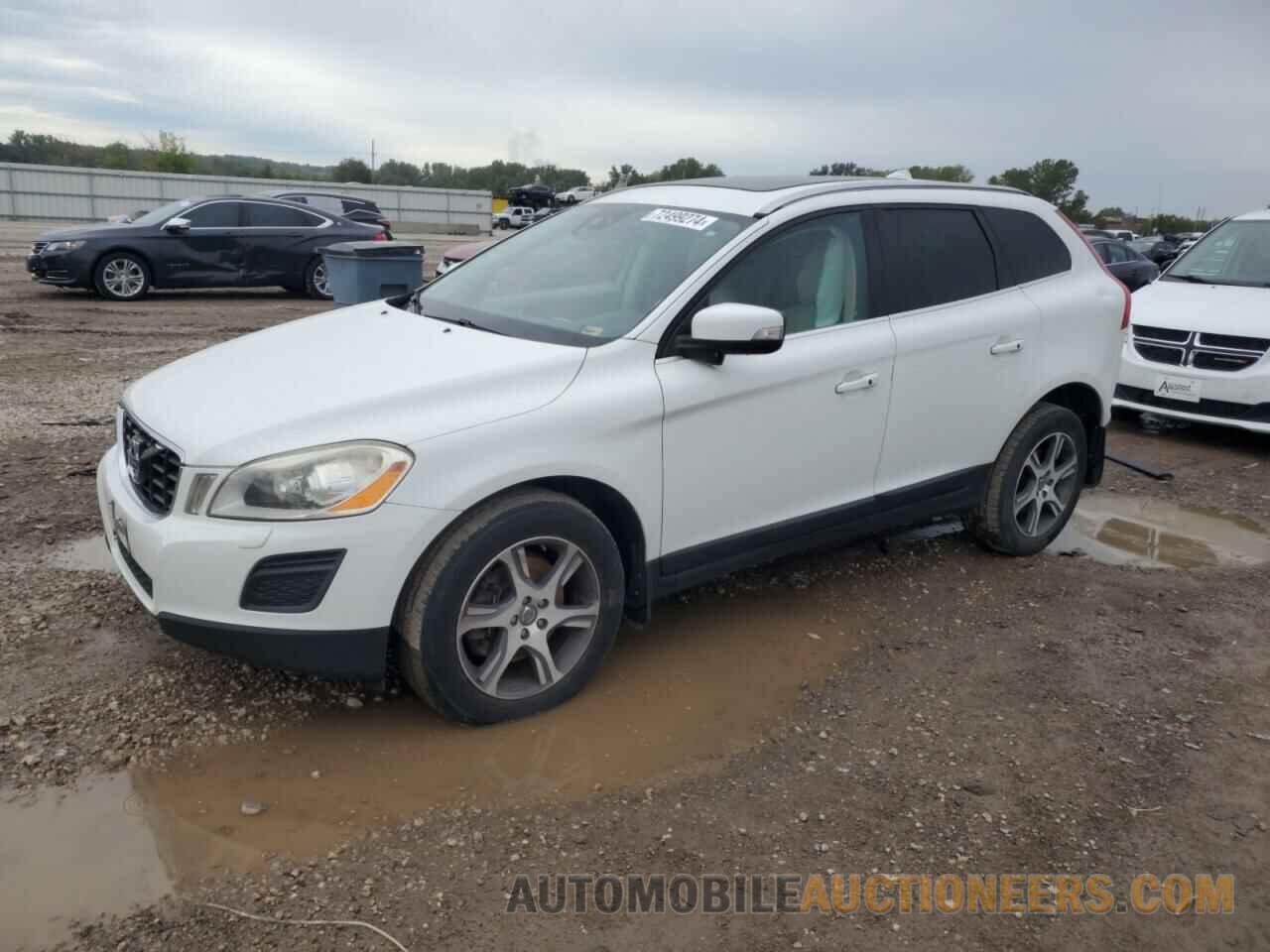 YV4902DZ4D2412456 VOLVO XC60 2013