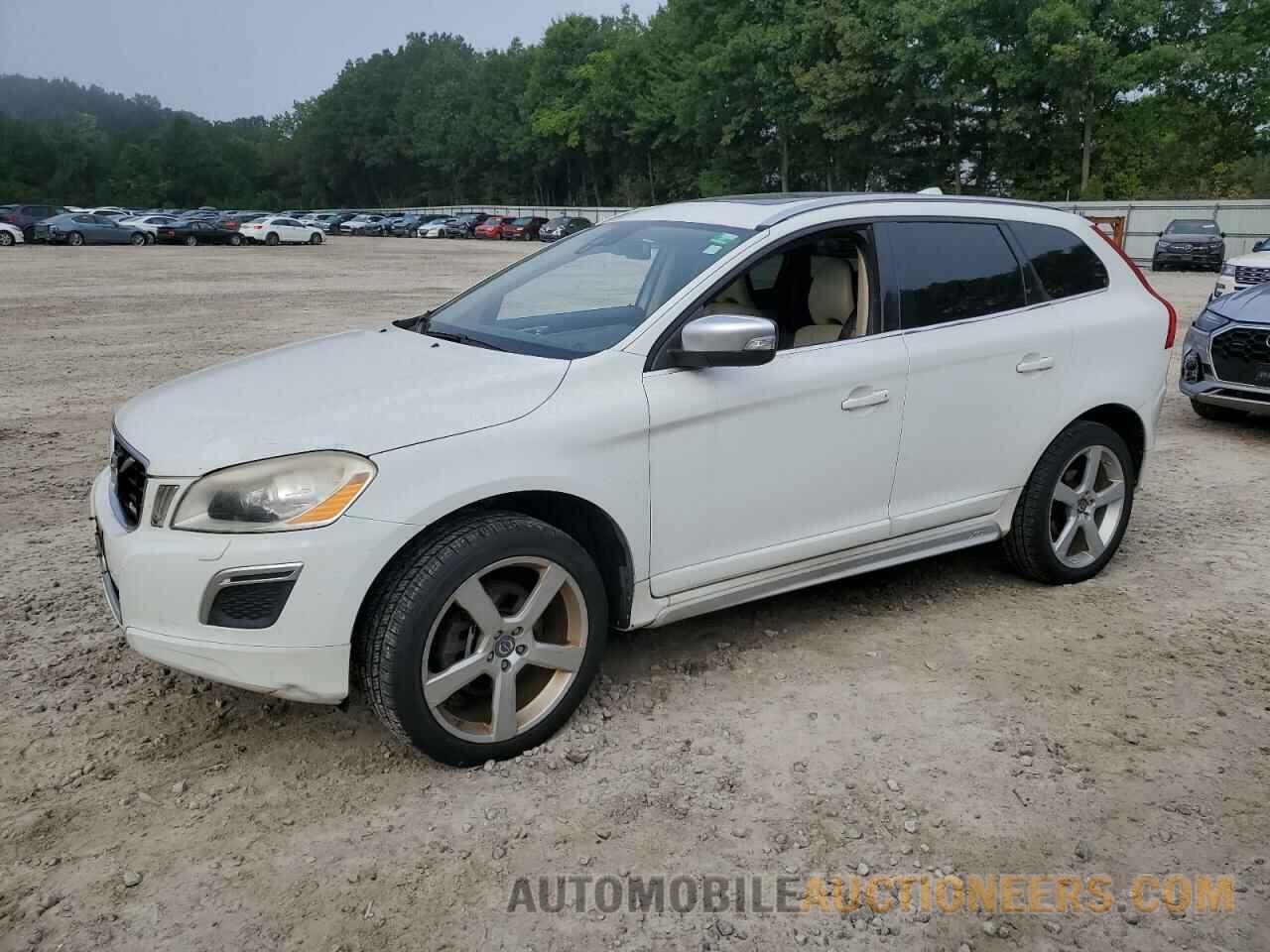 YV4902DZ7B2176334 VOLVO XC60 2011