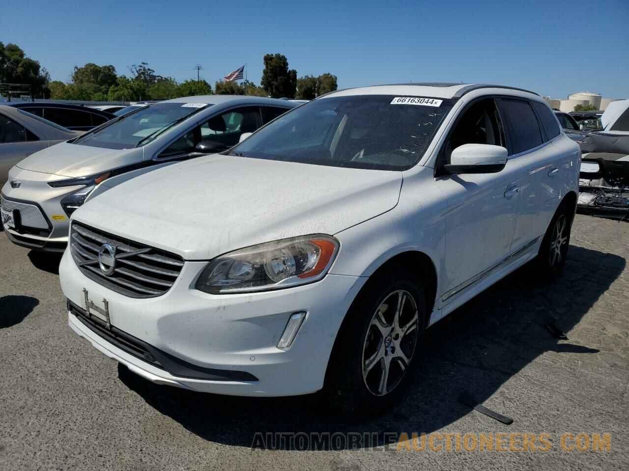 YV4902DZ7E2551806 VOLVO XC60 2014