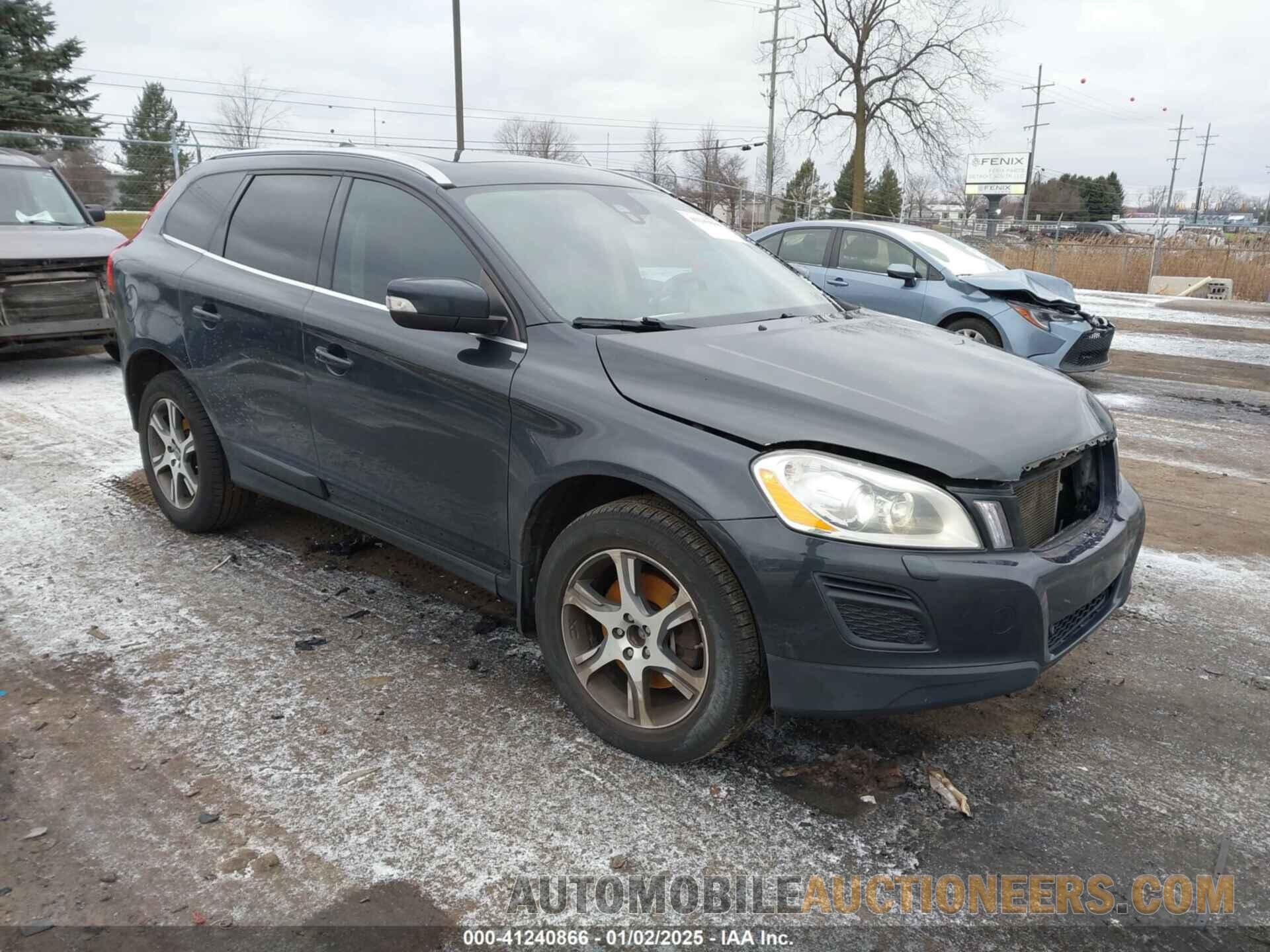 YV4902DZ8B2190291 VOLVO XC60 2011