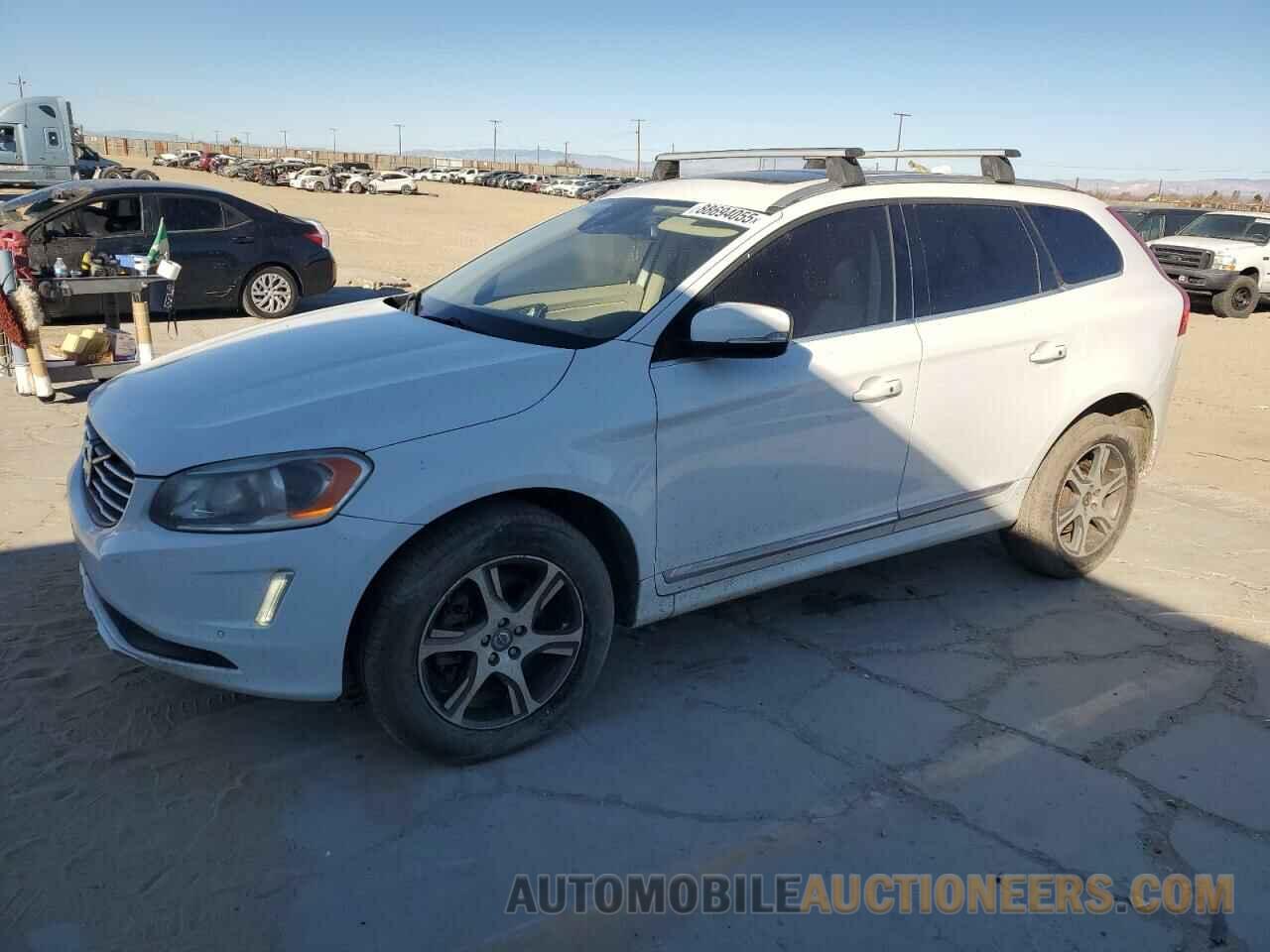 YV4902DZ9E2514384 VOLVO XC60 2014