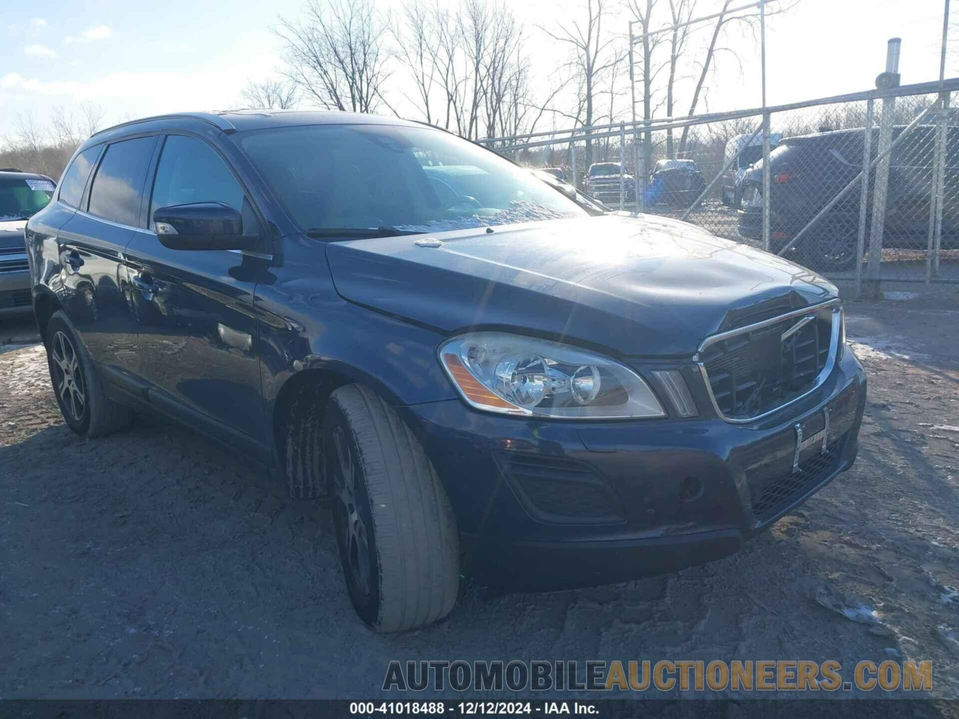 YV4902DZXD2418679 VOLVO XC60 2013