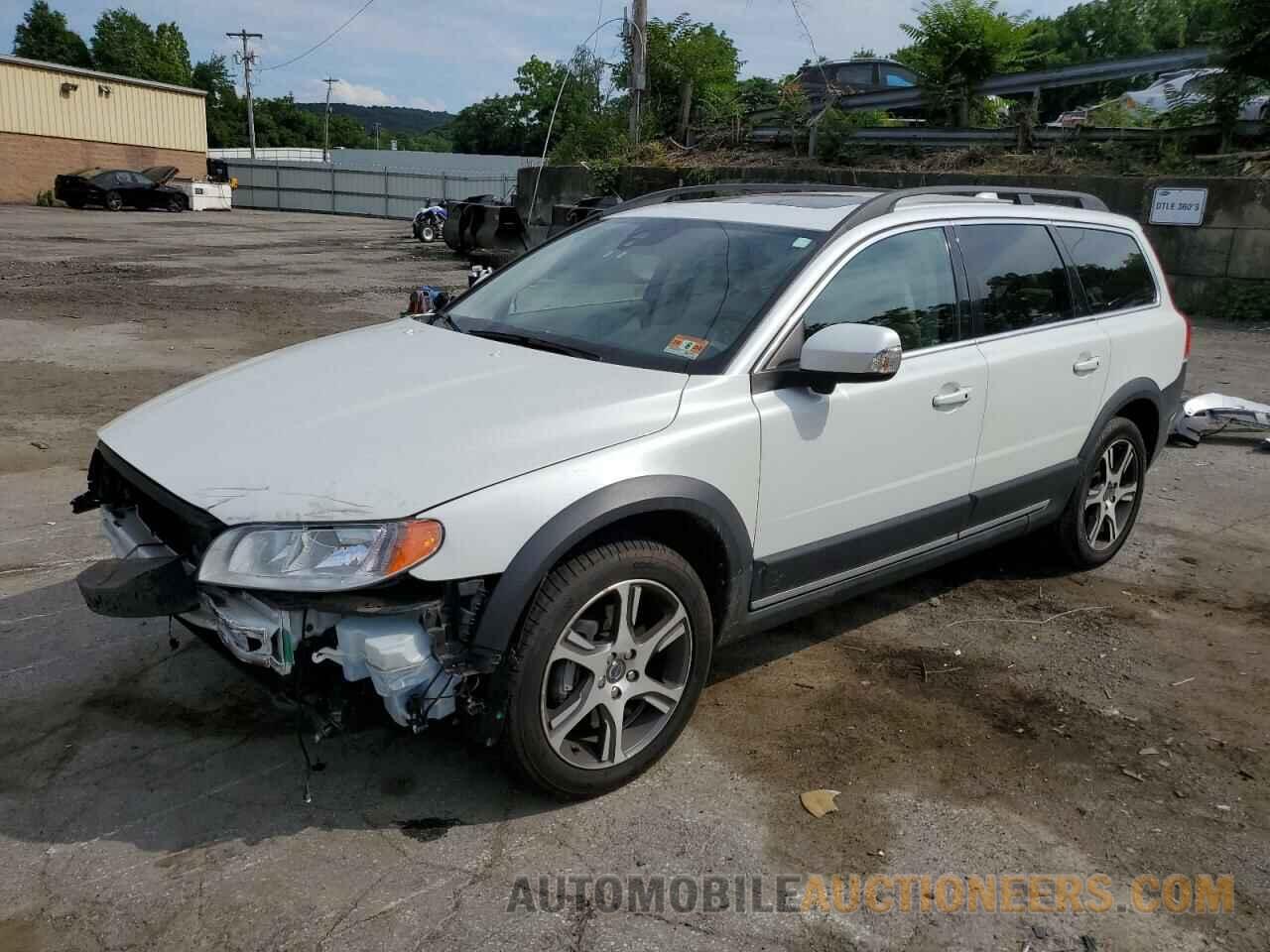 YV4902NK4F1225745 VOLVO XC70 2015