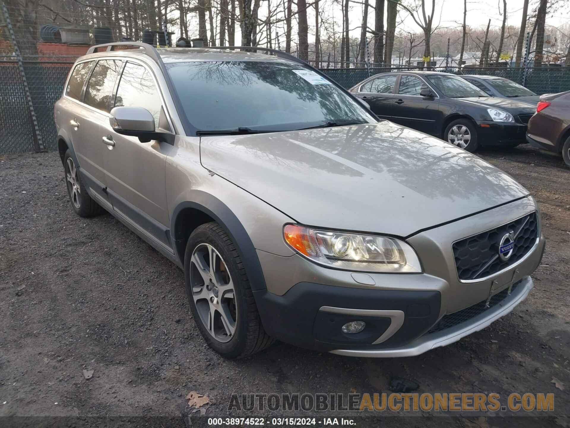 YV4902NM1F1221850 VOLVO XC70 2015