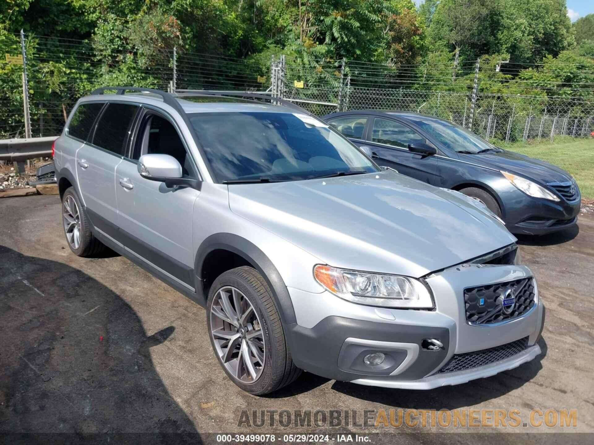 YV4902NM2F1221713 VOLVO XC70 2015