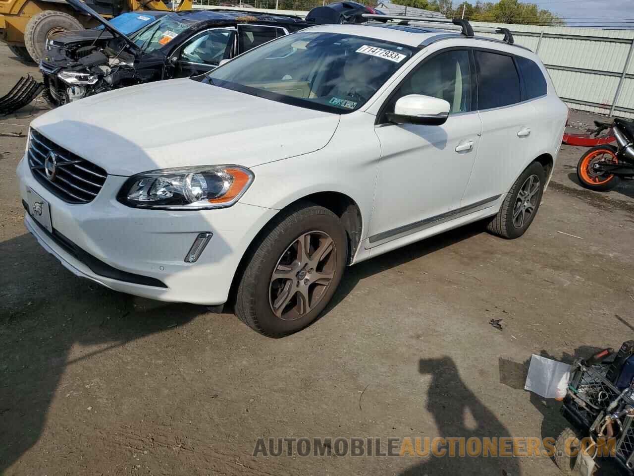 YV4902RB2F2586573 VOLVO XC60 2015