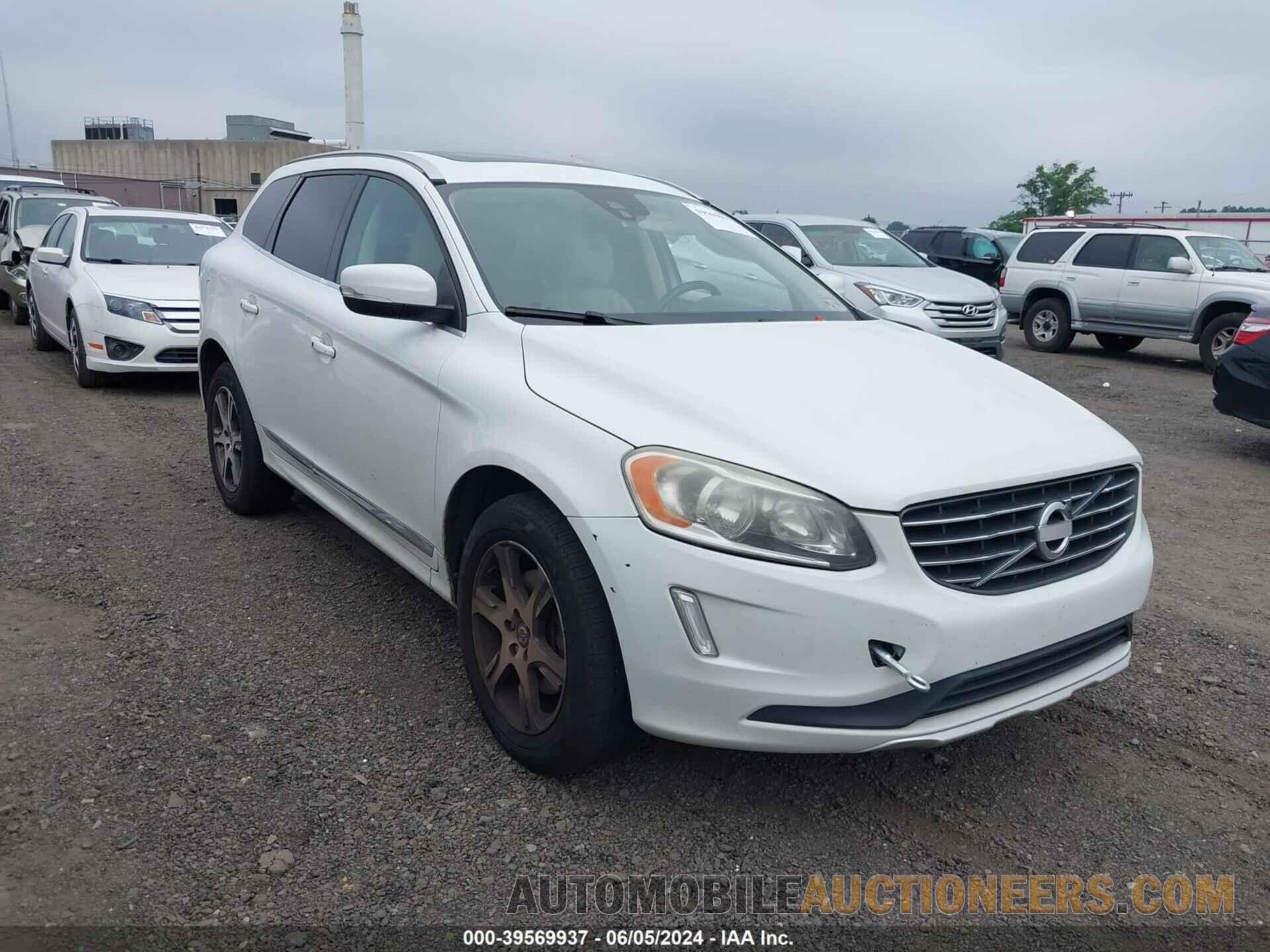 YV4902RB5F2577091 VOLVO XC60 2015