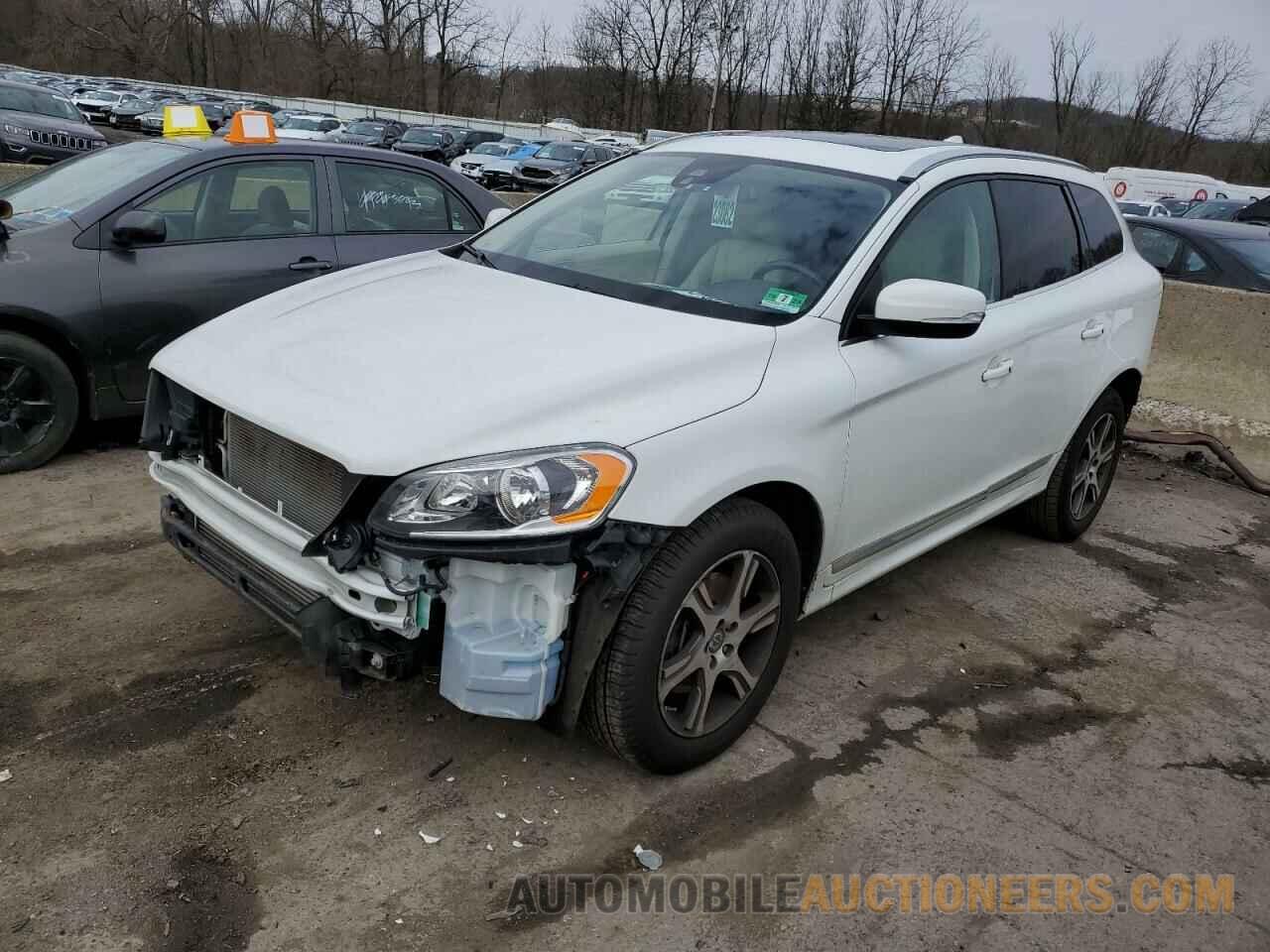 YV4902RB9F2625885 VOLVO XC60 2015