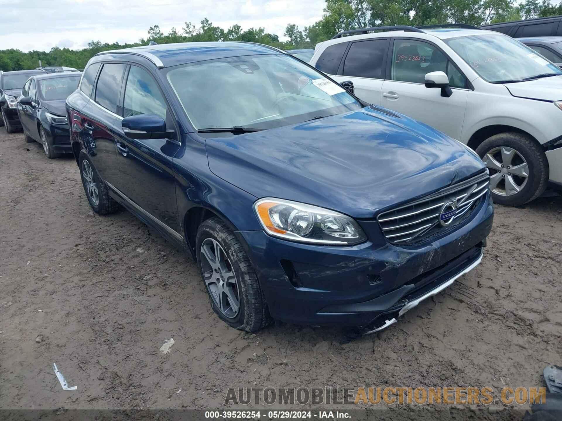 YV4902RC0F2595796 VOLVO XC60 2015