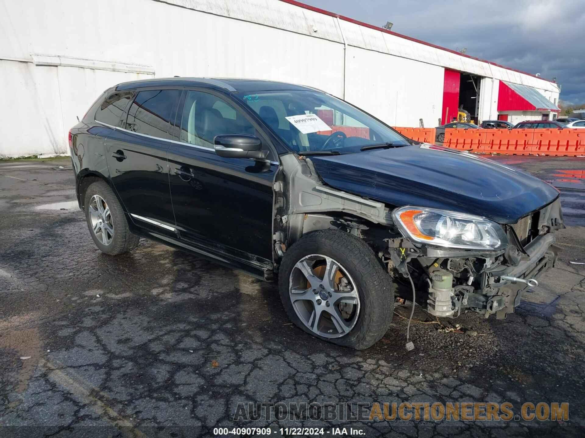 YV4902RC1F2567604 VOLVO XC60 2015