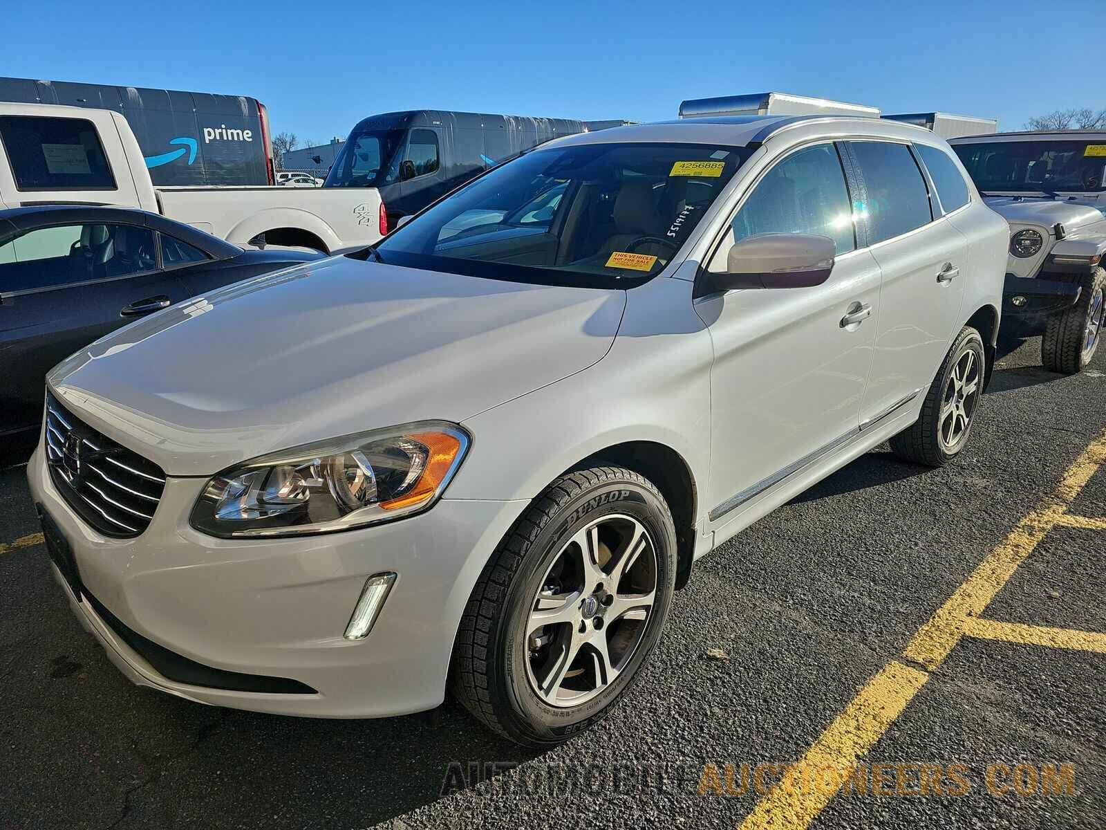 YV4902RC1F2580496 Volvo XC60 2015