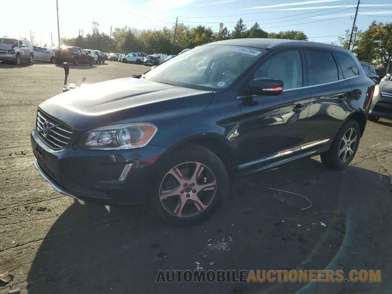 YV4902RC1F2606076 VOLVO XC60 2015