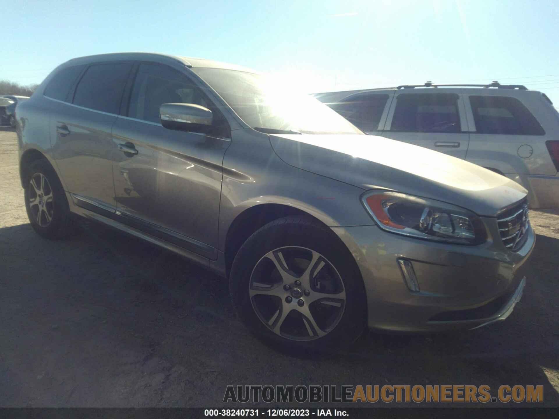 YV4902RC6F2599979 VOLVO XC60 2015