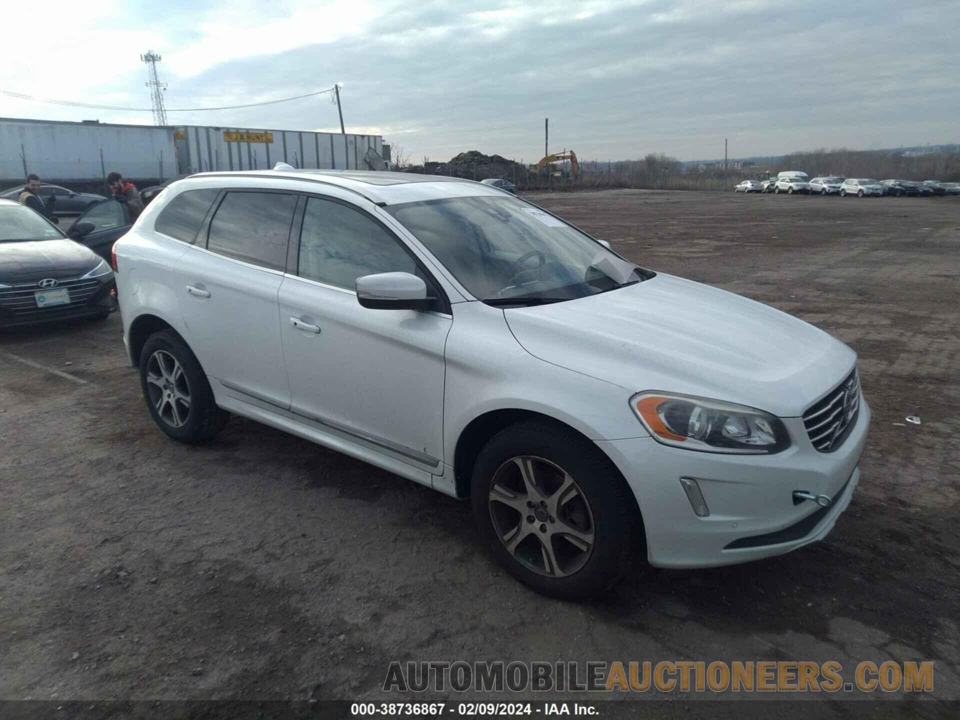 YV4902RC6F2614867 VOLVO XC60 2015