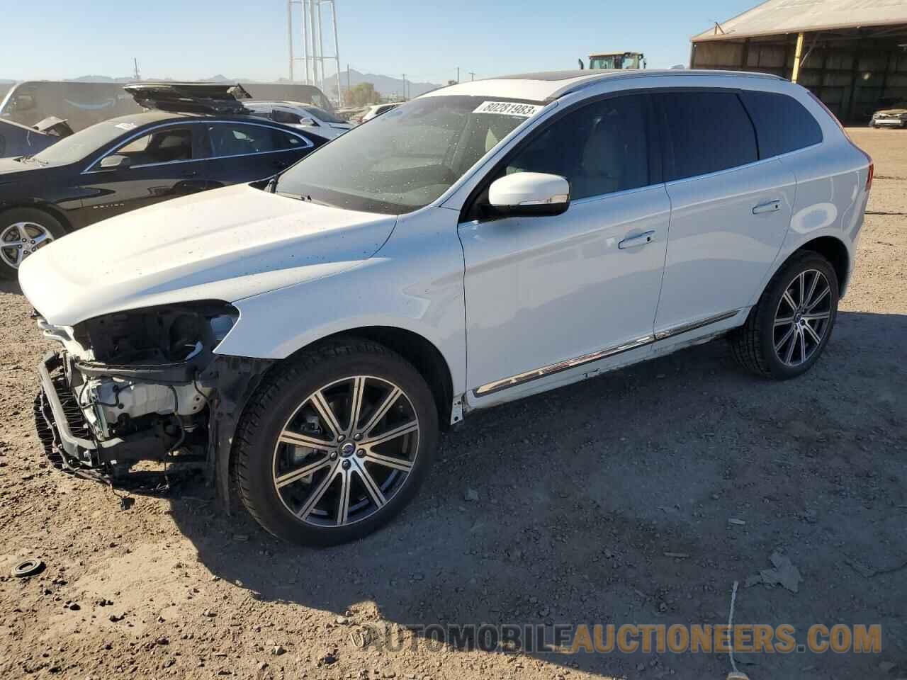 YV4902RC8F2560455 VOLVO XC60 2015