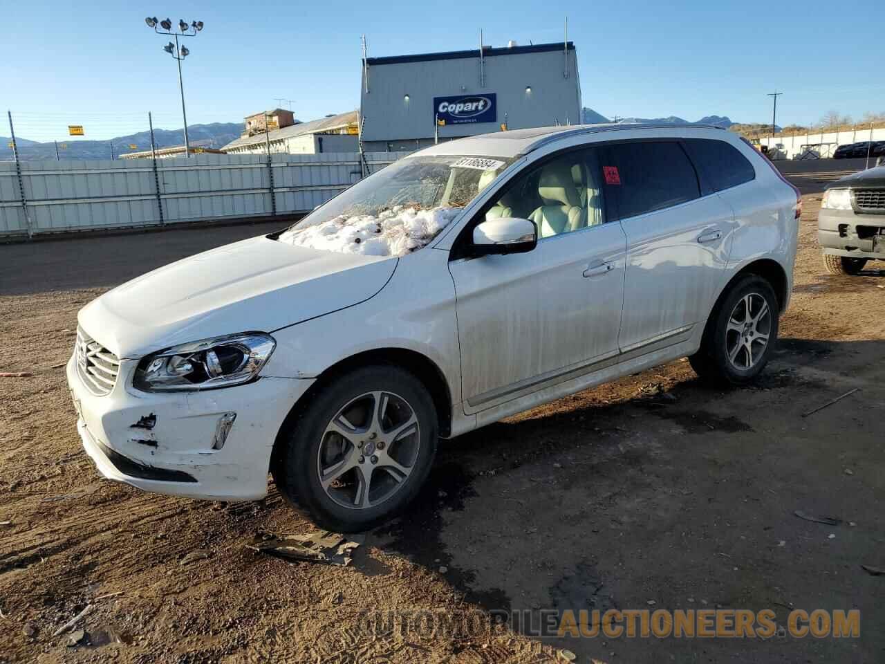 YV4902RC9F2563011 VOLVO XC60 2015