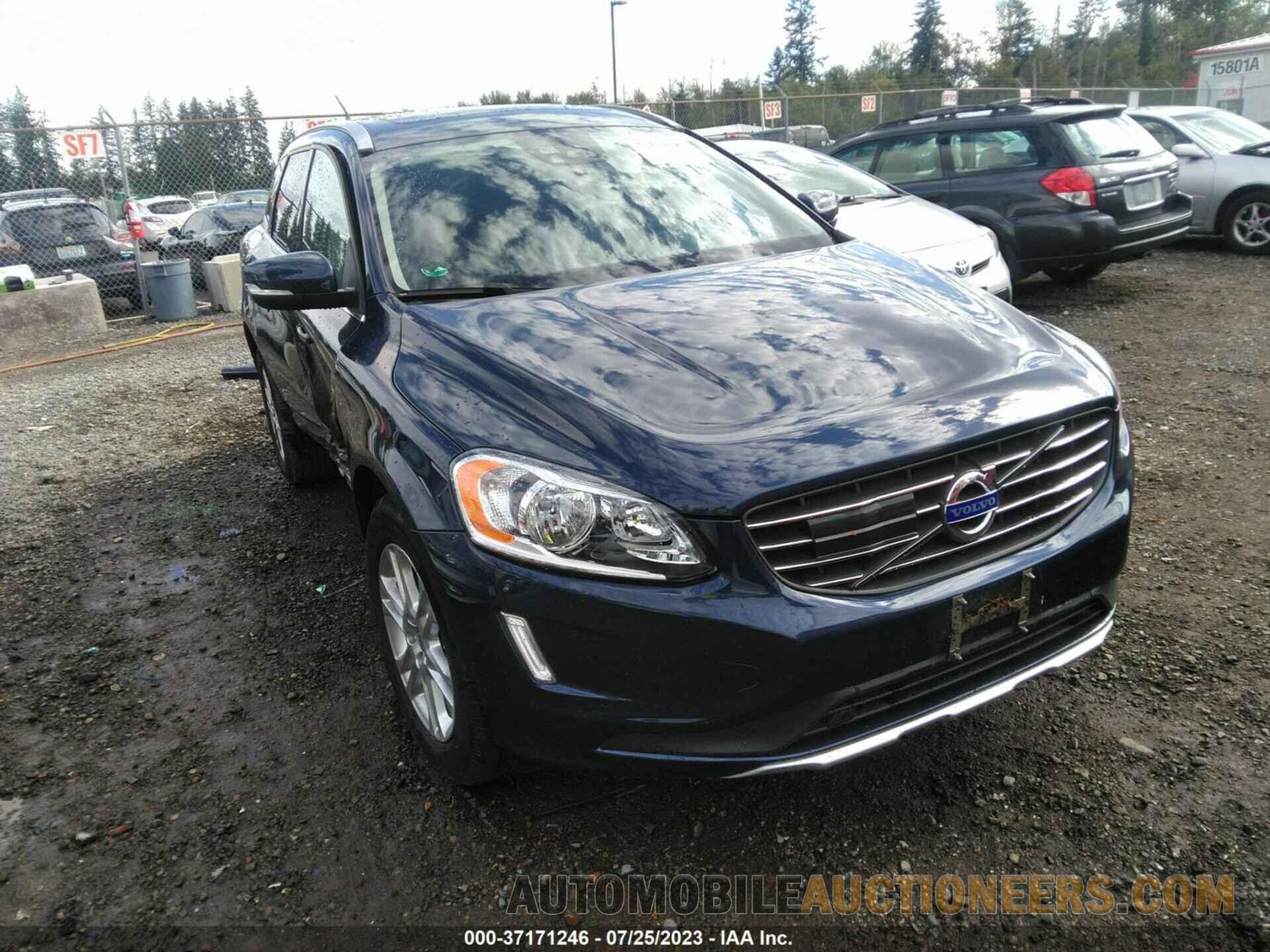 YV4902RC9F2597823 VOLVO XC60 2015