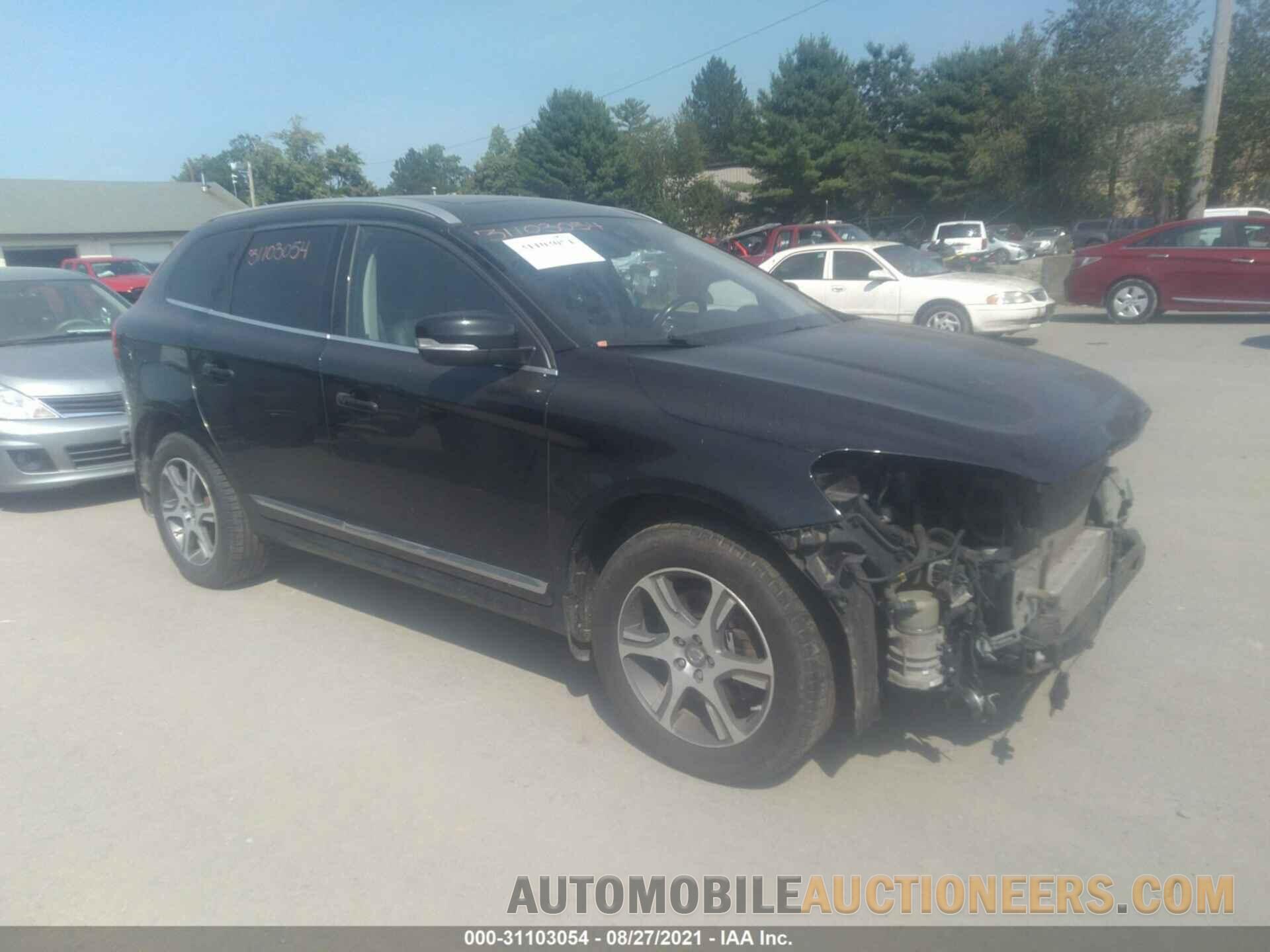 YV4902RD2F2625051 VOLVO XC60 2015