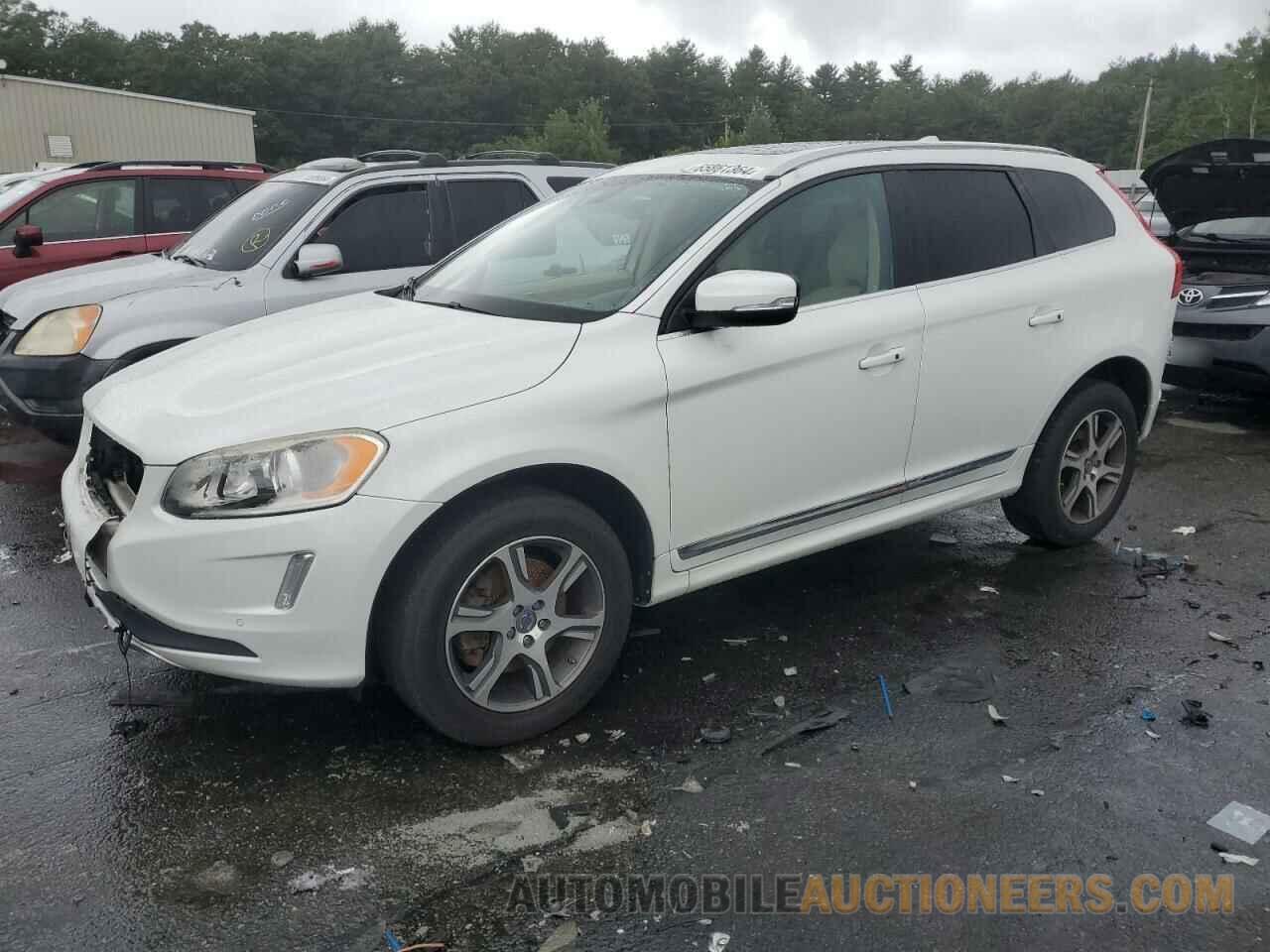 YV4902RD6F2623853 VOLVO XC60 2015