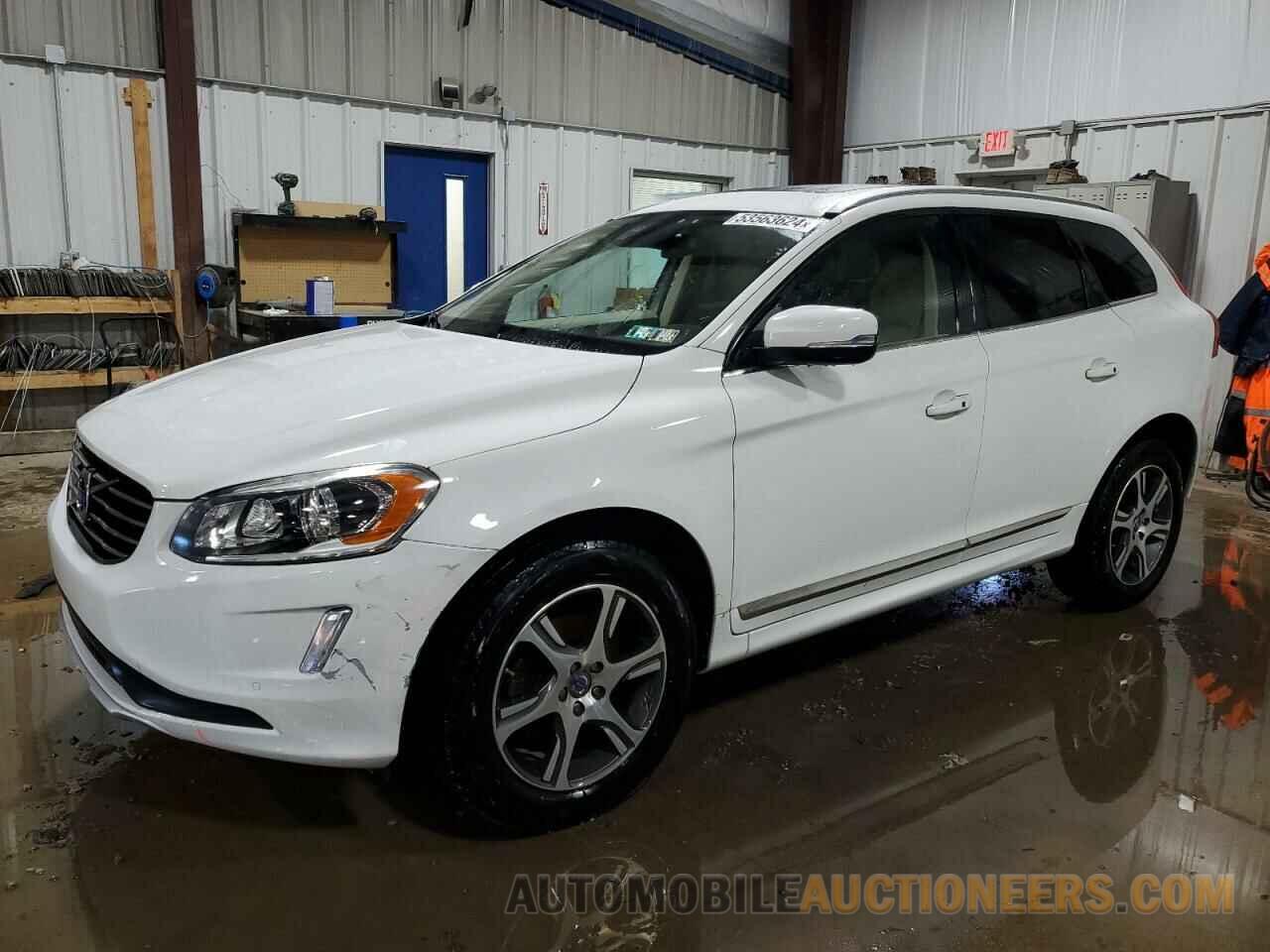 YV4902RD6F2623979 VOLVO XC60 2015