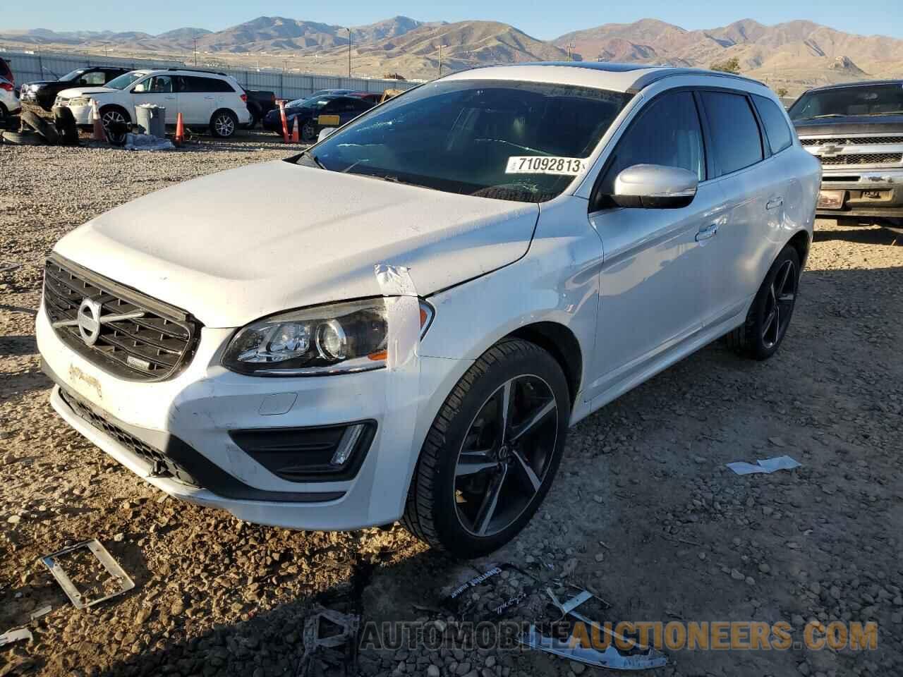 YV4902RG4F2618290 VOLVO XC60 2015