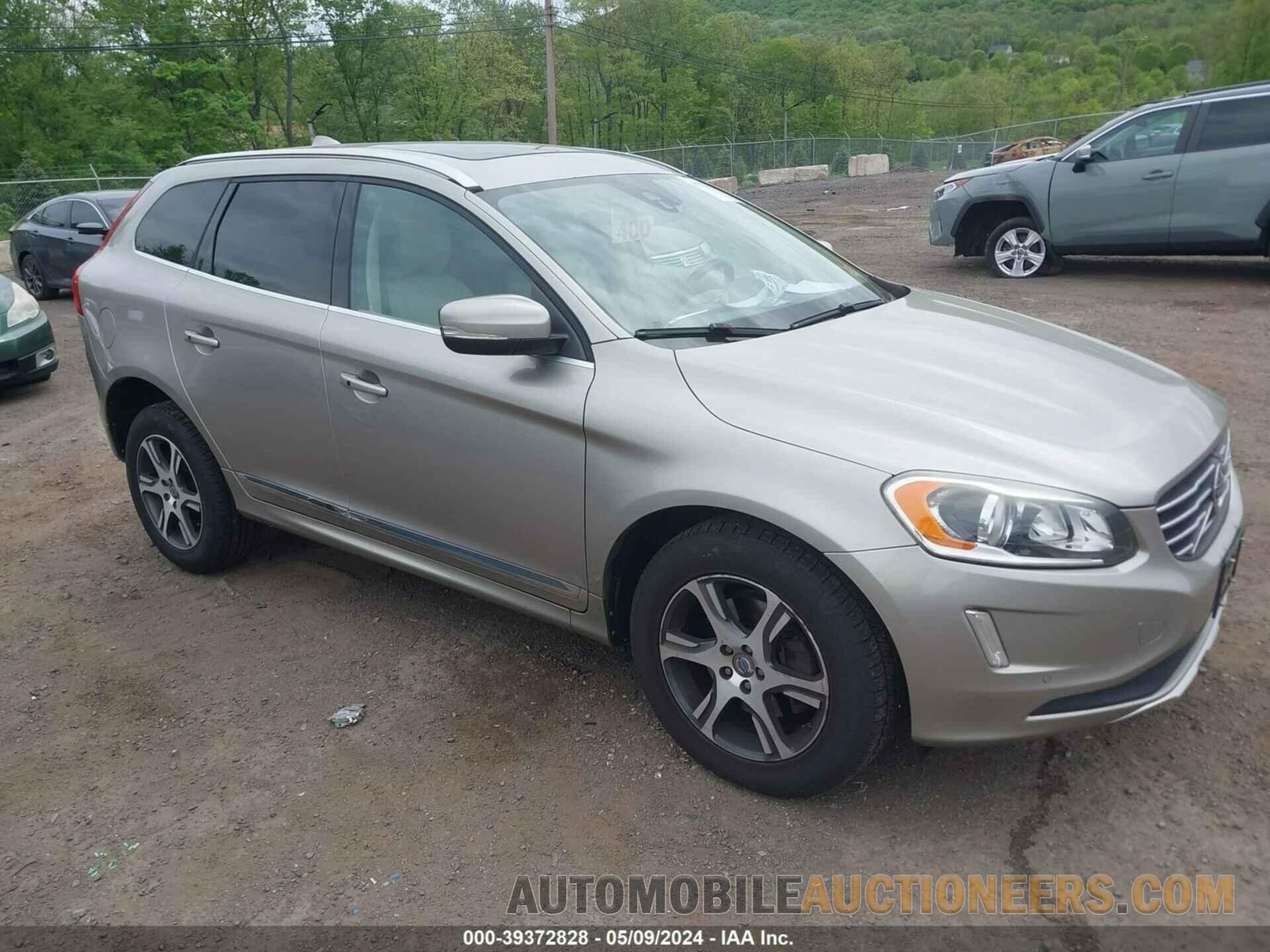 YV4902RK0F2689426 VOLVO XC60 2015