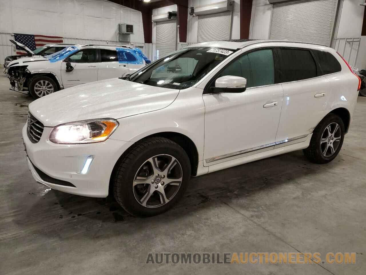 YV4902RK2F2709949 VOLVO XC60 2015