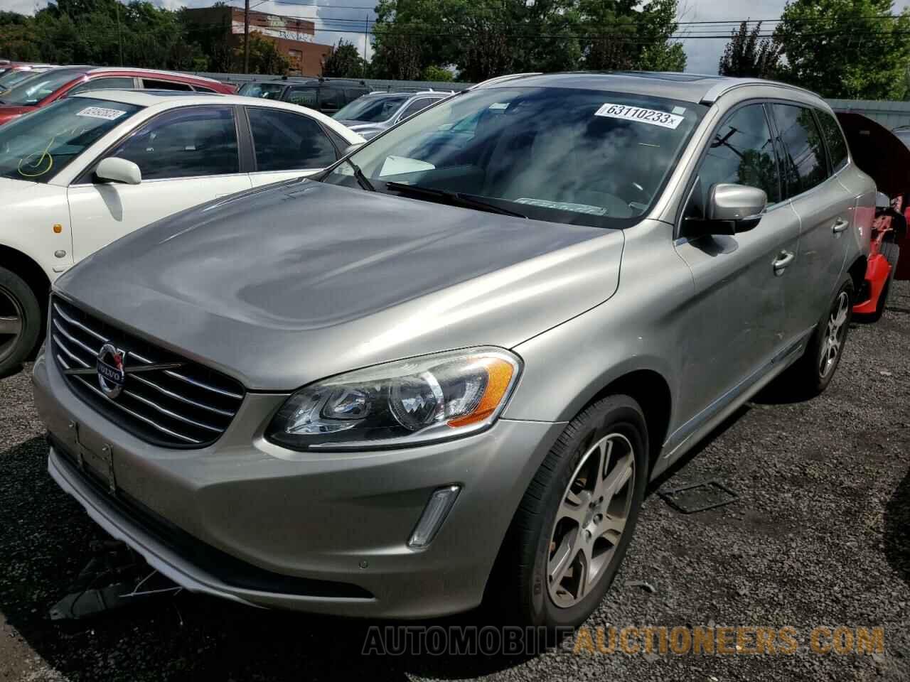 YV4902RK3F2736786 VOLVO XC60 2015