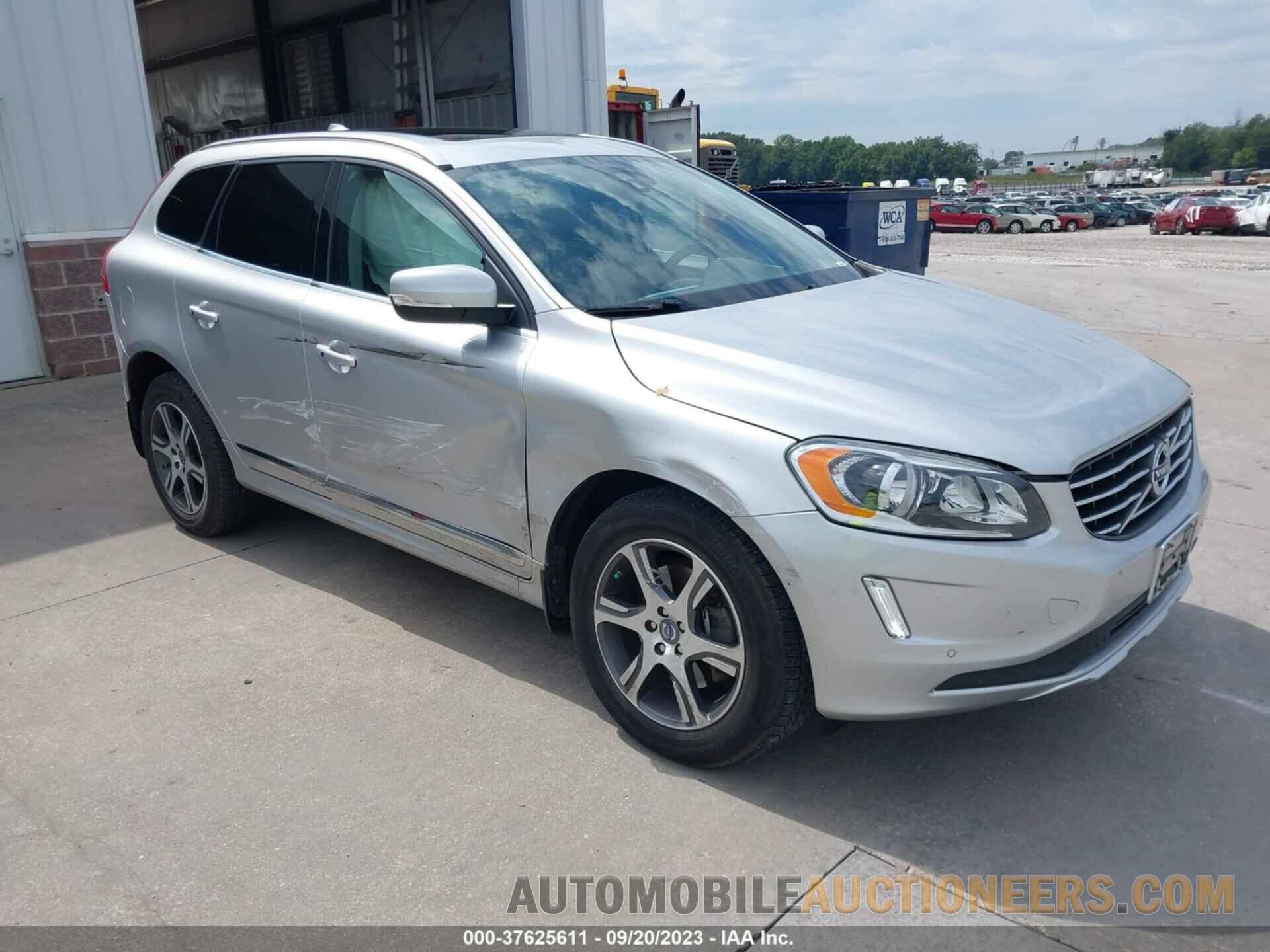 YV4902RK4F2640391 VOLVO XC60 2015