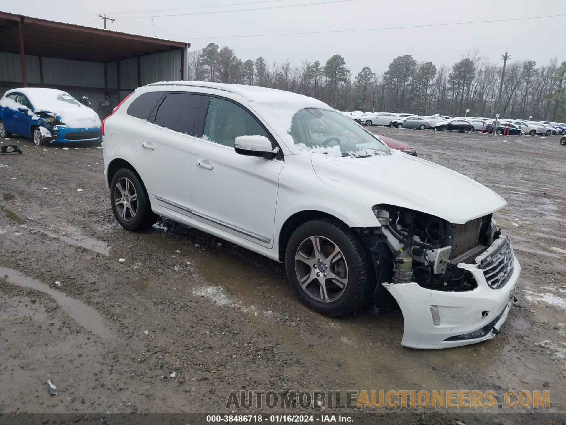 YV4902RK4F2753449 VOLVO XC60 2015