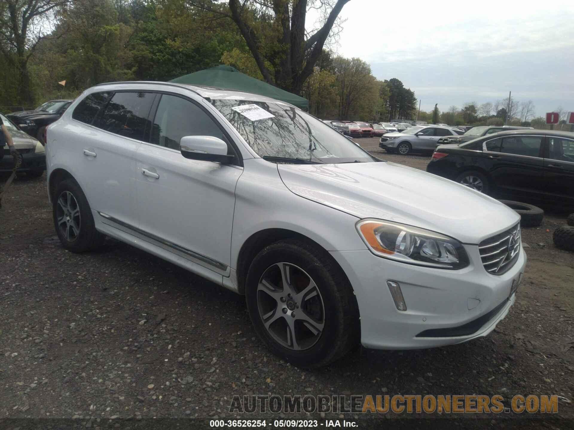 YV4902RK5F2717592 VOLVO XC60 2015