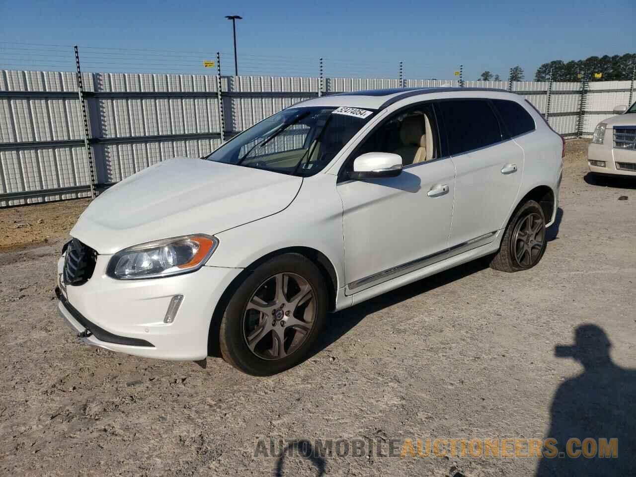 YV4902RK6F2633846 VOLVO XC60 2015