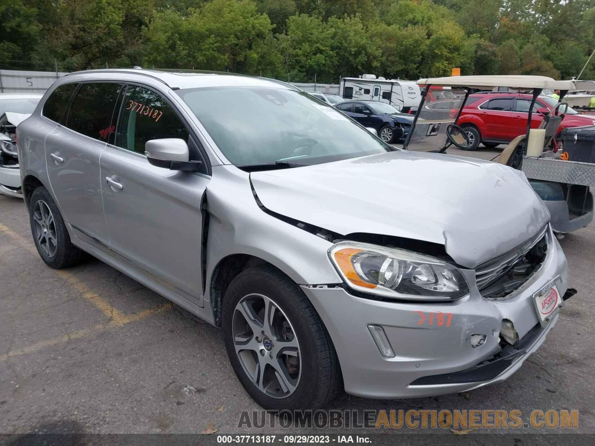 YV4902RK6F2741321 VOLVO XC60 2015