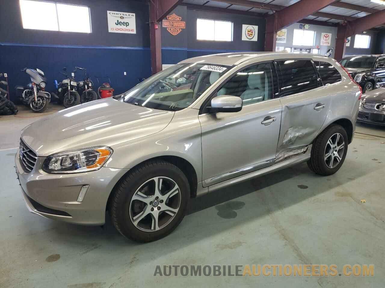 YV4902RK7F2709770 VOLVO XC60 2015