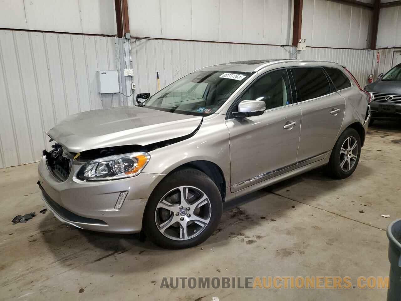 YV4902RK8F2640765 VOLVO XC60 2015