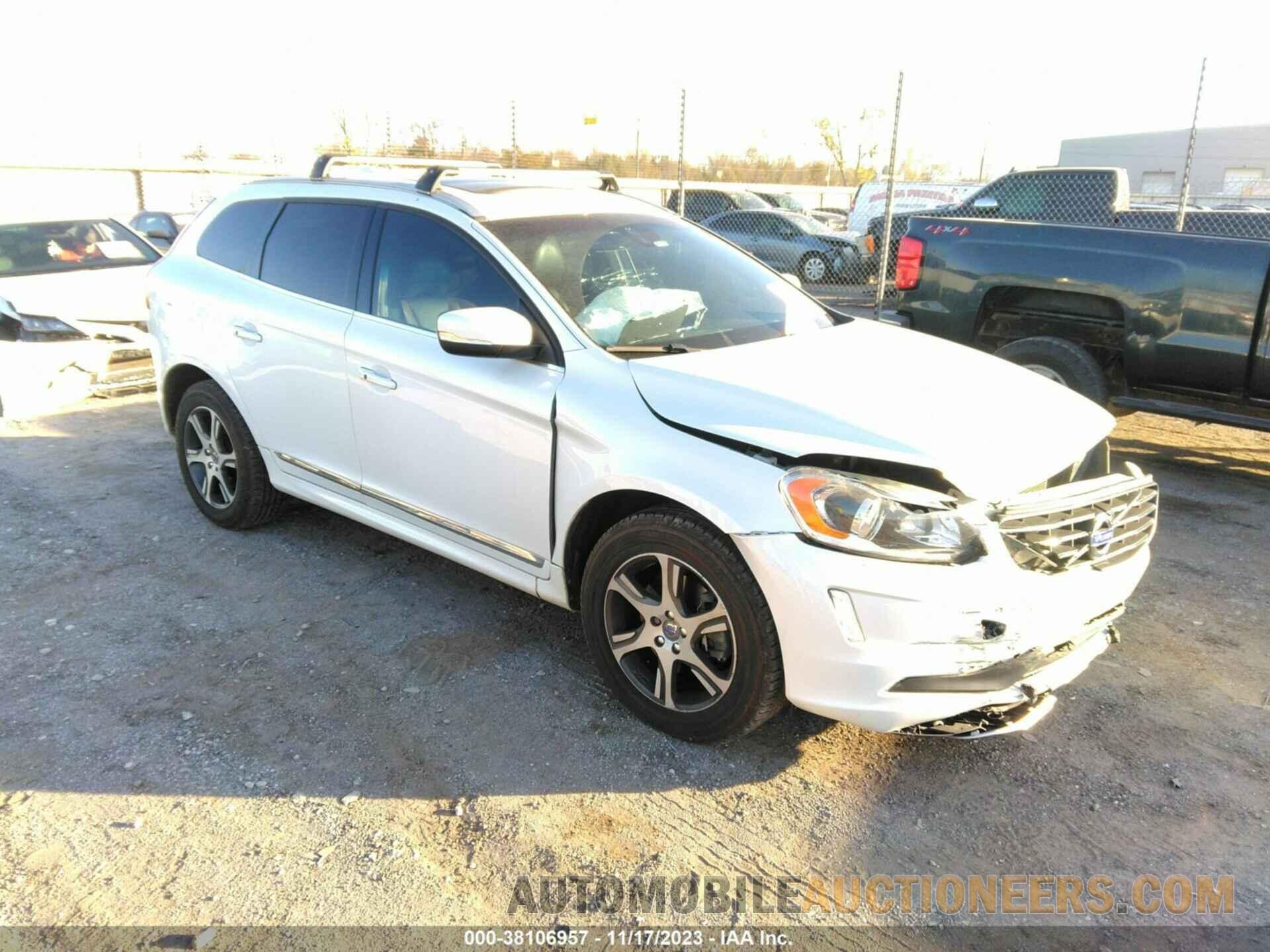 YV4902RK8F2702018 VOLVO XC60 2015