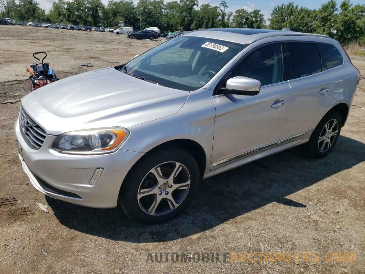 YV4902RK8F2711205 VOLVO XC60 2015