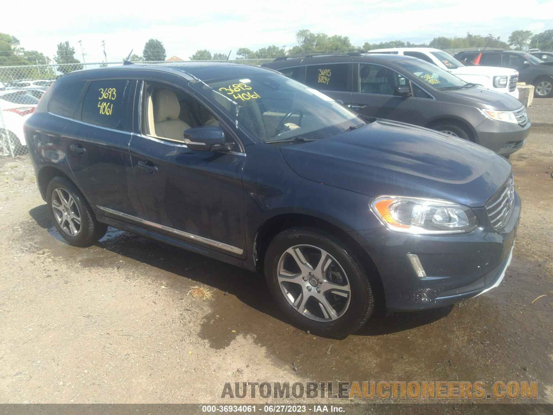 YV4902RK8F2719675 VOLVO XC60 2015