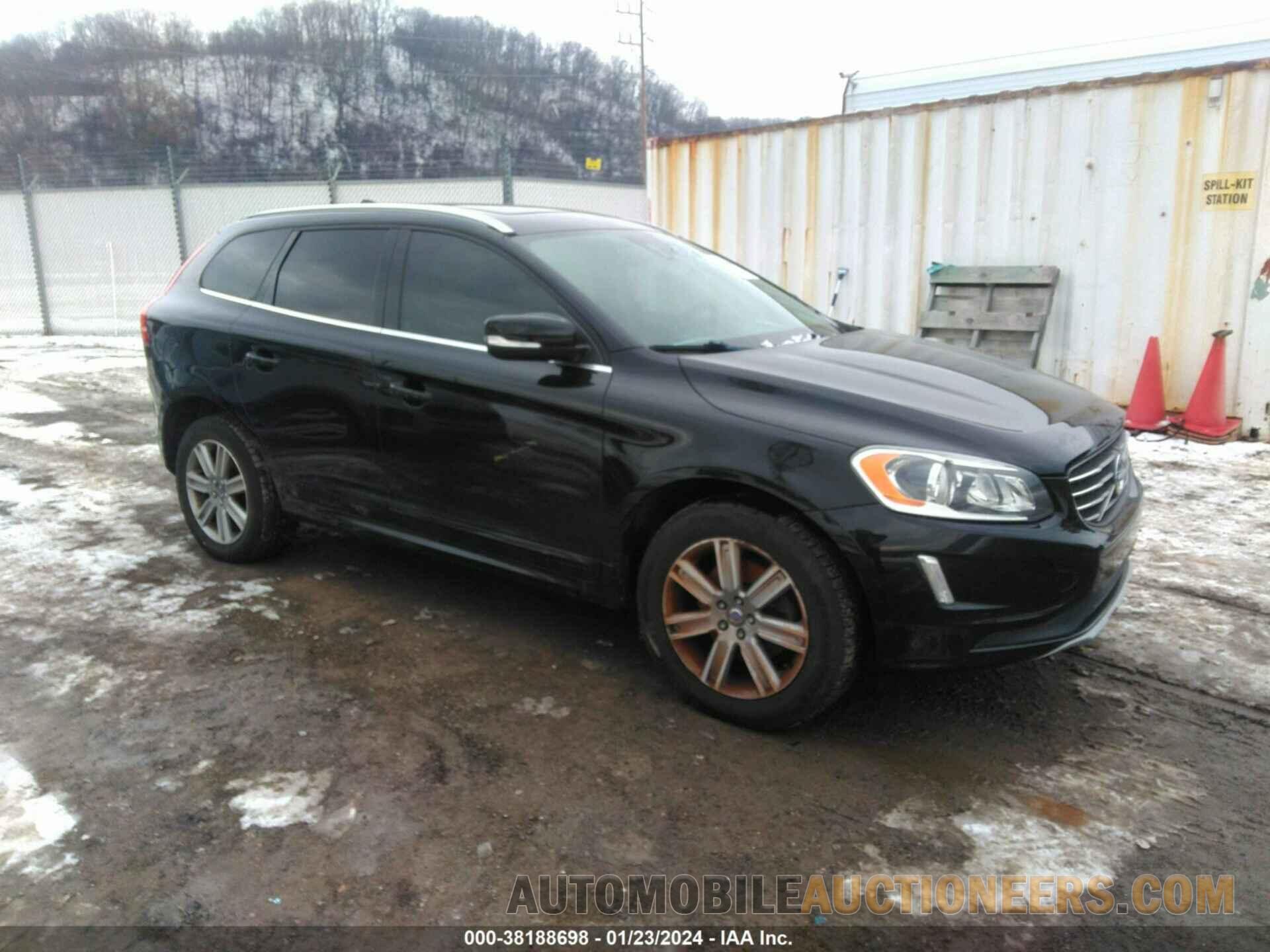 YV4902RK8G2836710 VOLVO XC60 2016